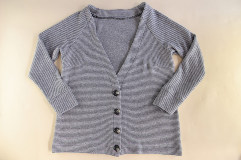 Fuller Cardigan Sewalong Day 4: Sew Cuffs and Buttons | Cashmerette