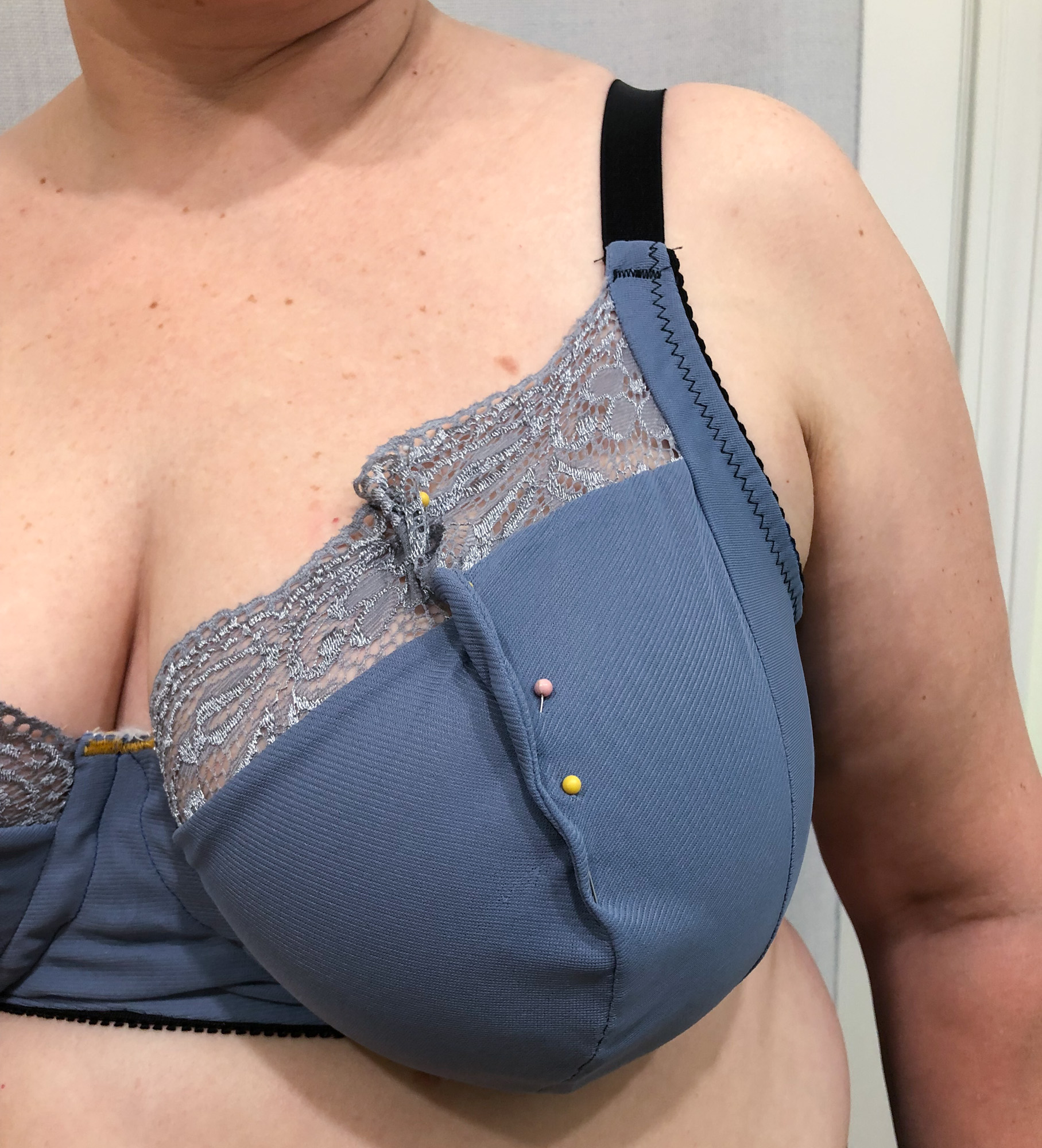 How should I alter the bra cups? Replace with nude cups or add white fabric  underlay to the stomach area to match the white cups? : r/weddingdress