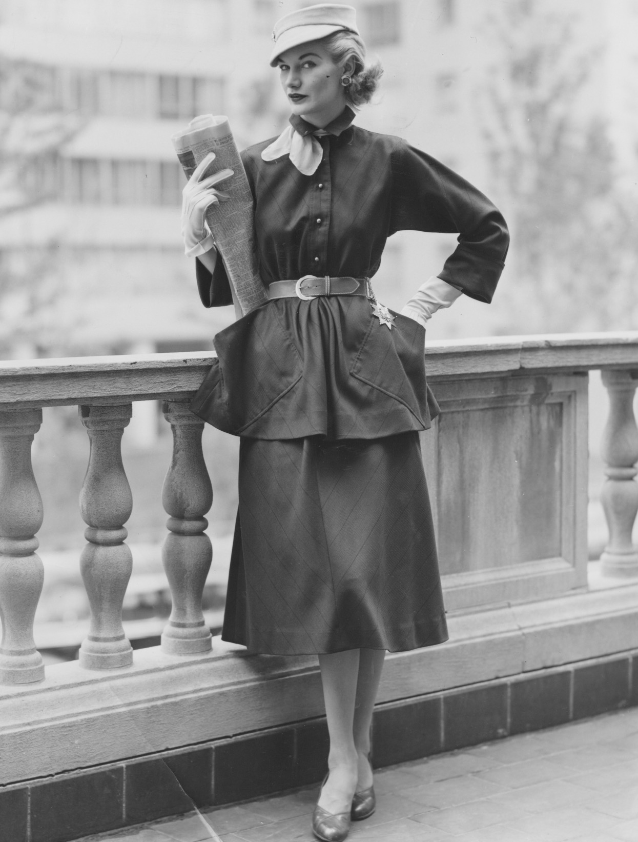 claire mccardell – The Vintage Fashion Librarian